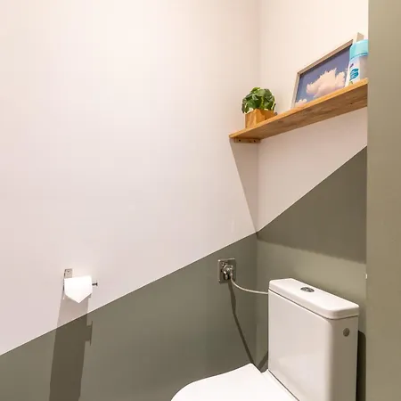 Apartment Prive Dans Maison Du Centre